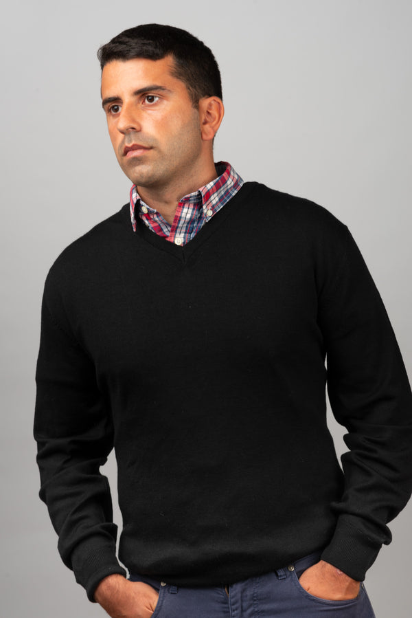 Black V-neck Wool Sweater - BAZOOKA 